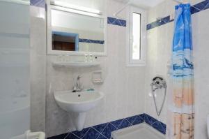 Ariadne Beach APTS